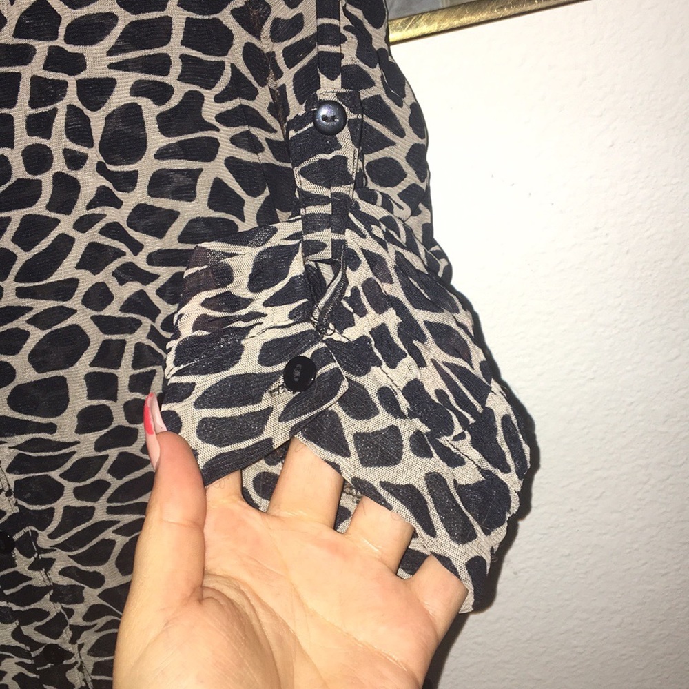 Button down shirt - Picture 4 of 7